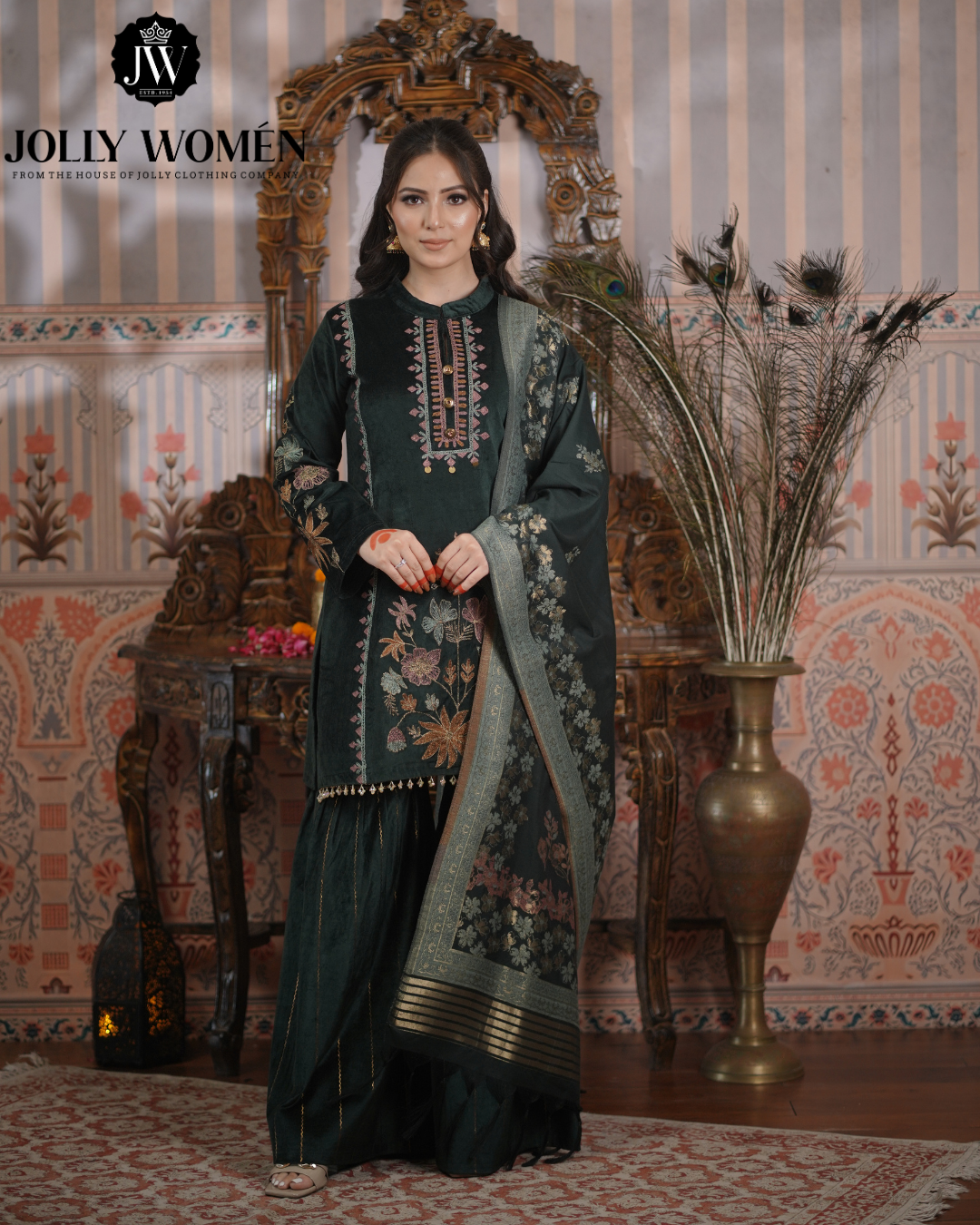 GREEN EMBROIDERED FUSION SET