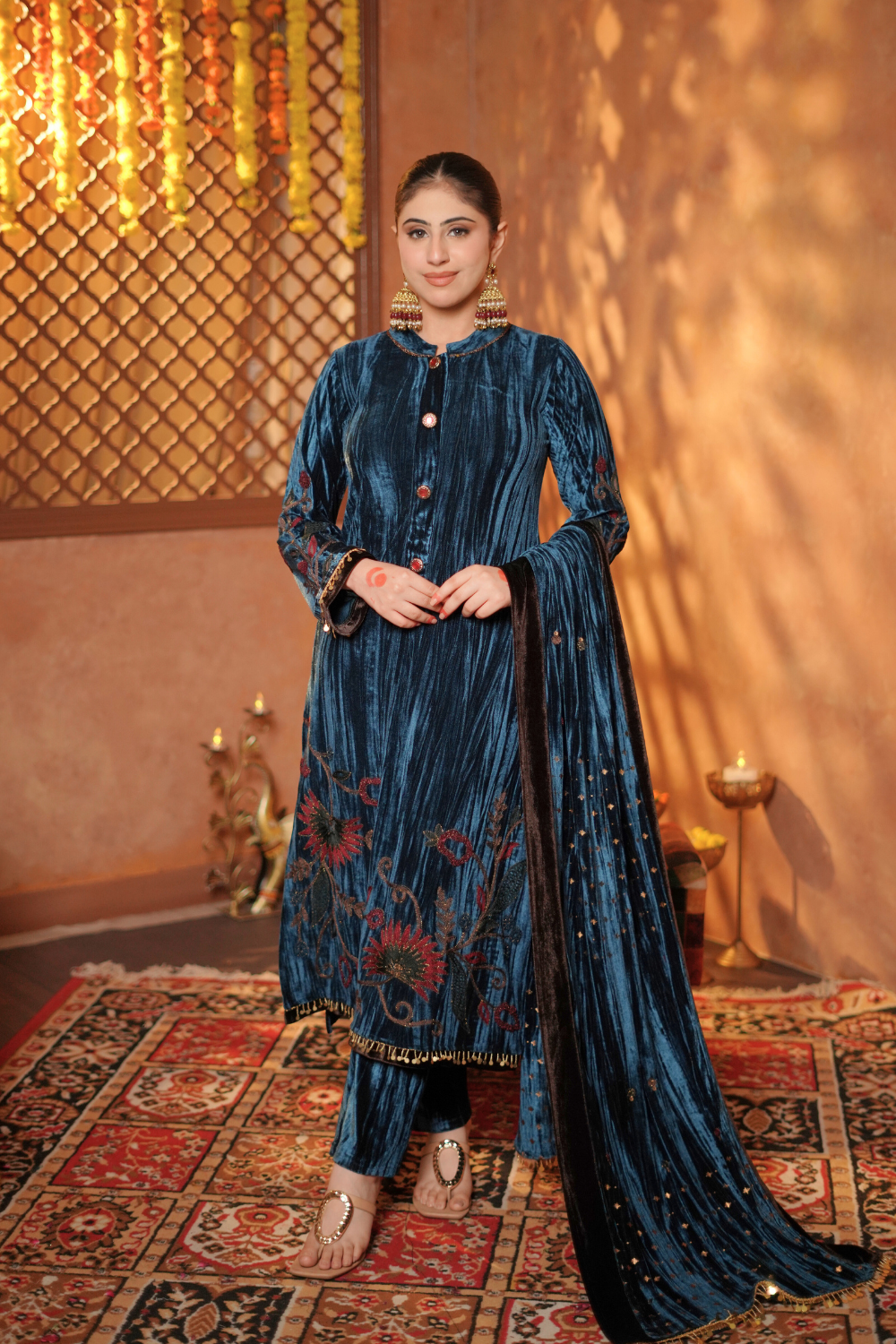 PREMIUM VELVET TEAL DUPATTA SET